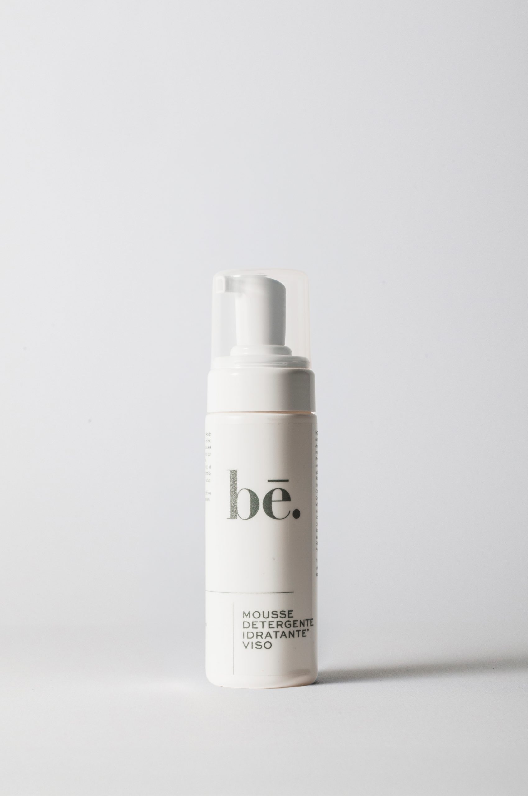 Mousse Detergente Idratante Viso bē., detergente viso soffice e delicato per la skincare quotidiana
