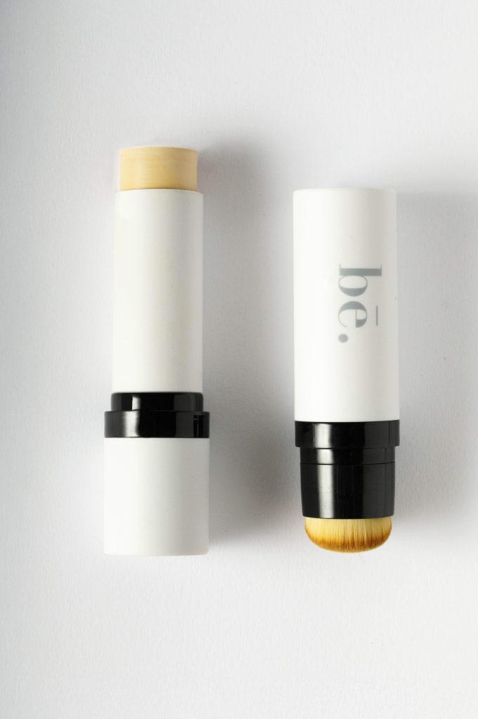 ON-THE-GO STICK FOUNDATION & CONTOURING CON SPF15