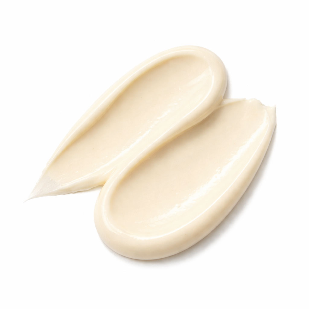 Doppia texture ricarica crema solare SPF 50 viso su sfondo chiaro