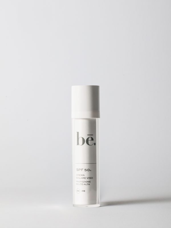 Packshot SPF 50+ Crema Solare Viso protezione molto alta UVA UVB Giulia Campolo